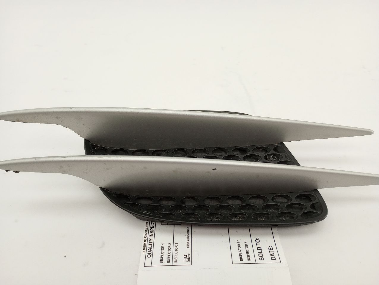 Mercedes SL550 Front Left Fender Grille Trim