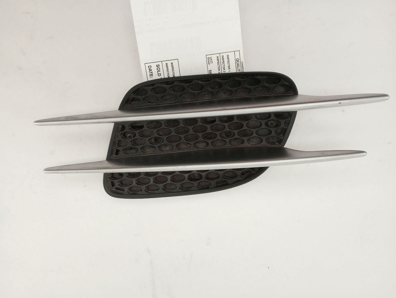 Mercedes SL500 Front Right Fender Grille Trim