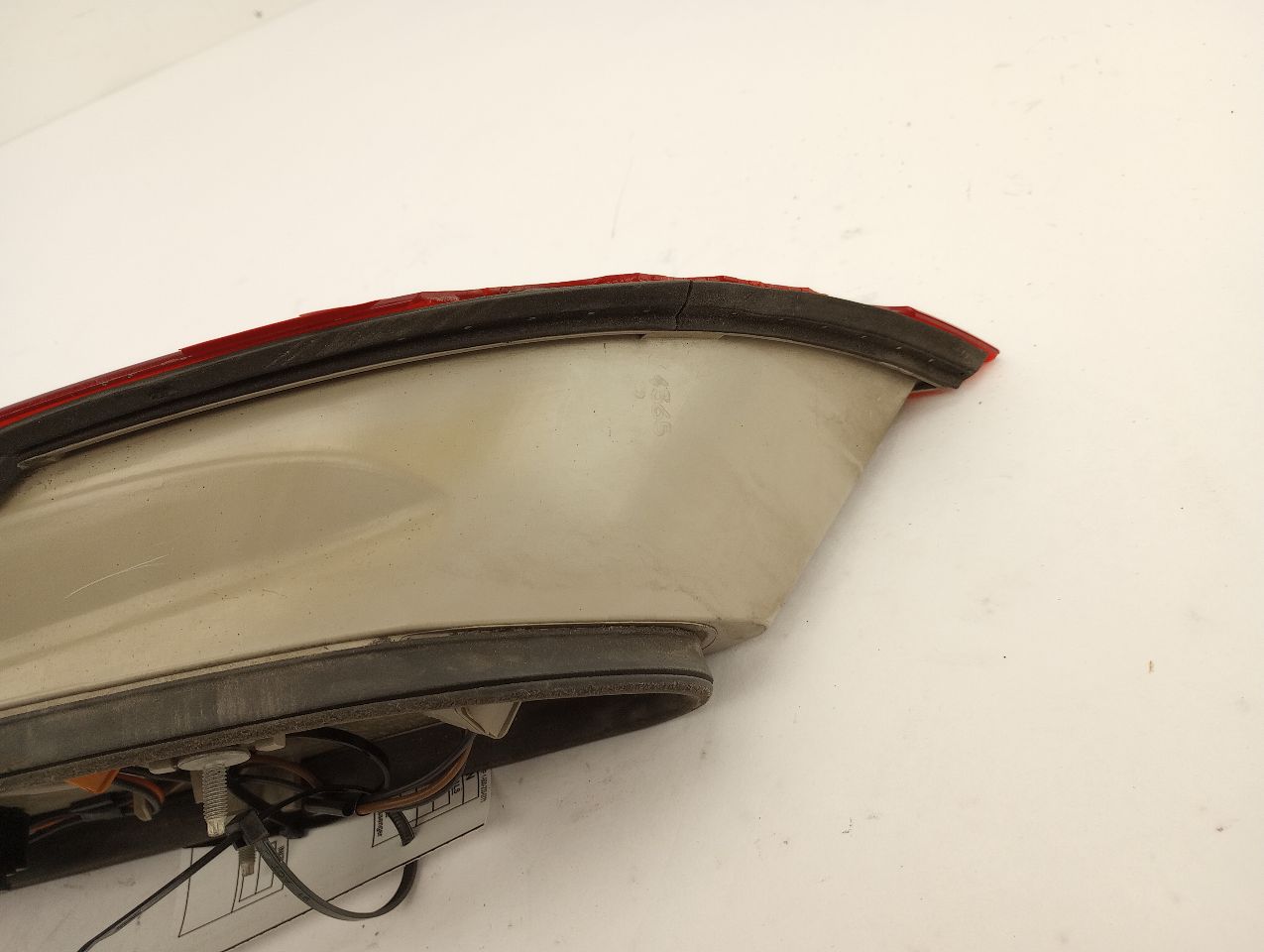 Chrysler Crossfire Rear Right Tail Light