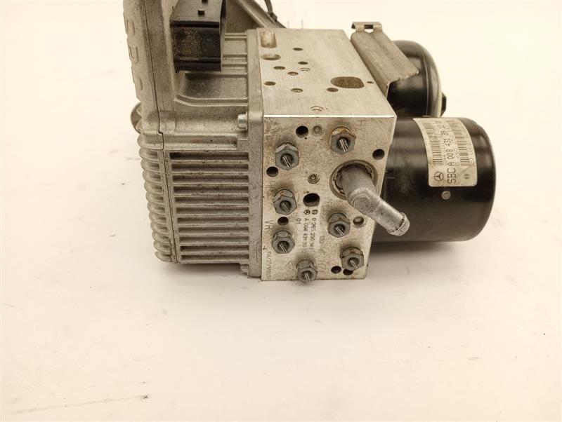 Mercedes SL550 ABS Brake Pump Controller