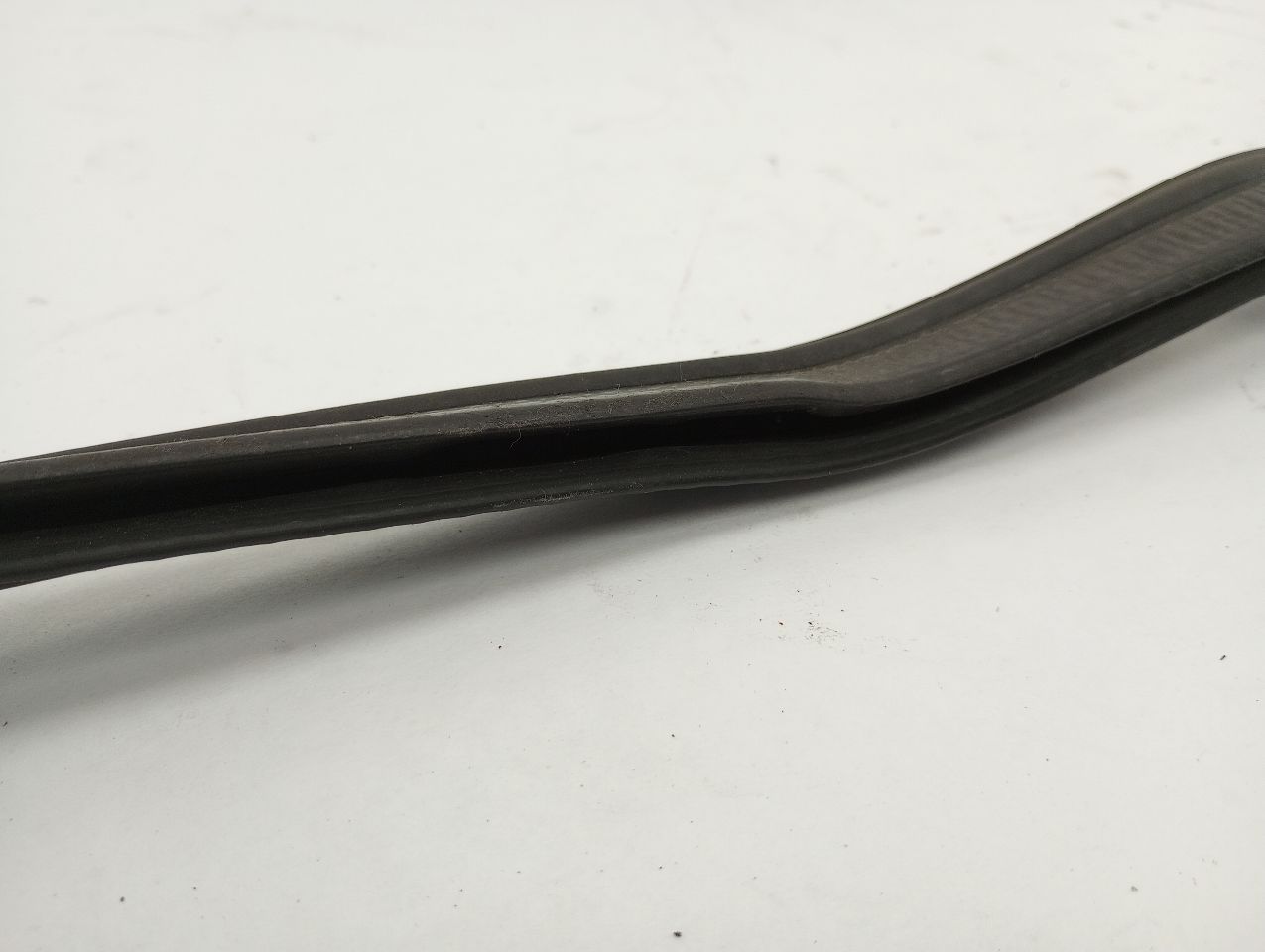 Mercedes SL500 Front Windshield Seal - 0