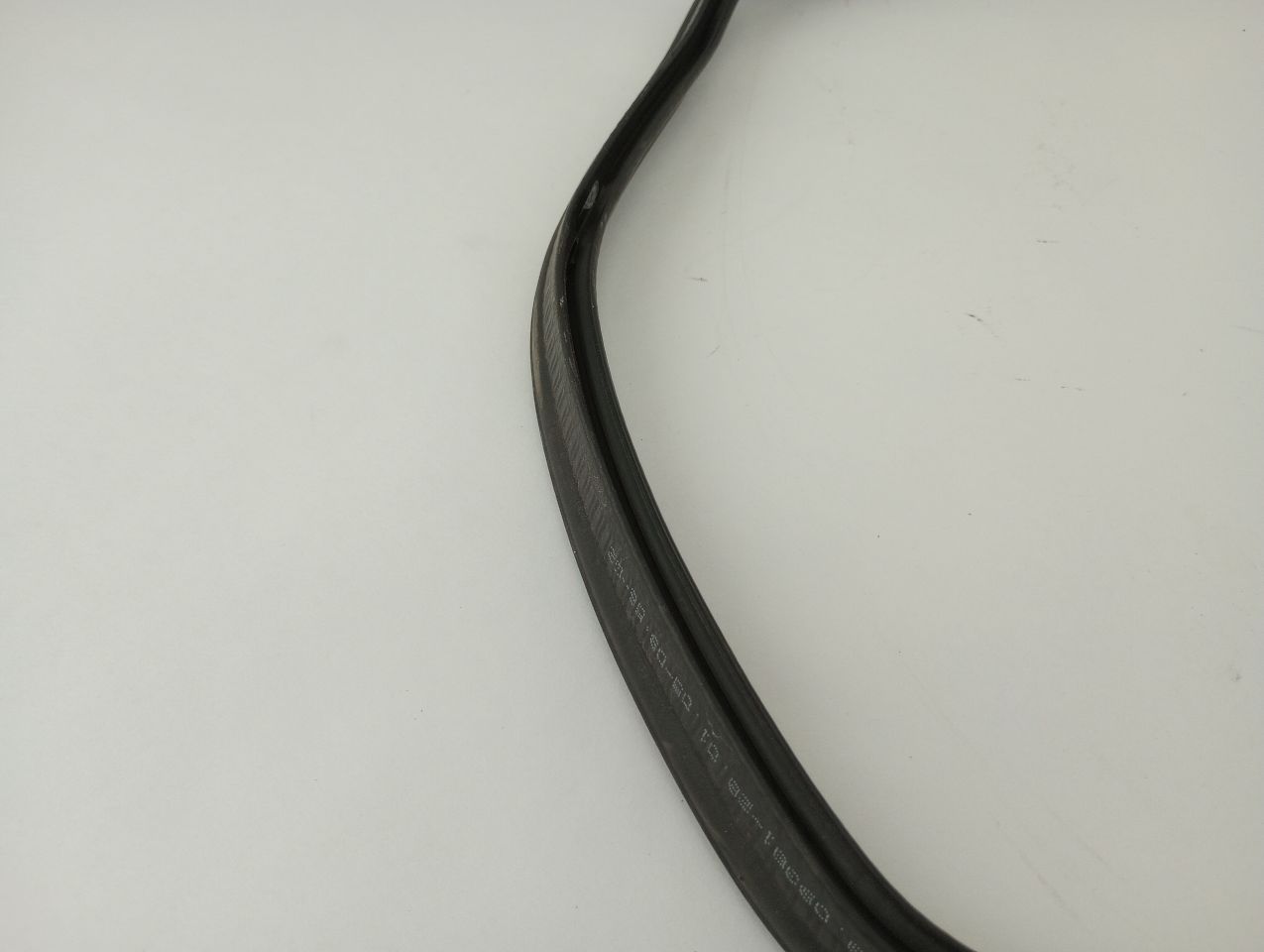 Mercedes SL500 Front Windshield Seal