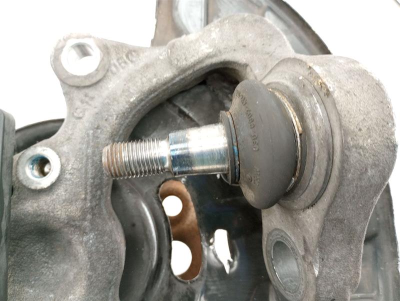 Mercedes SL550 Front Right Hub