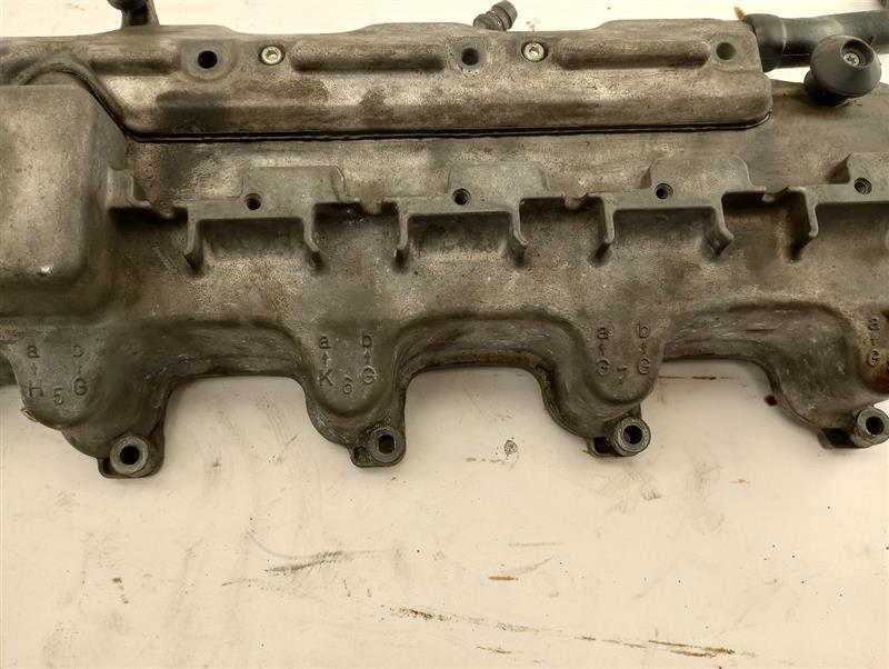 Mercedes SL500 Left Engine Valve Cover