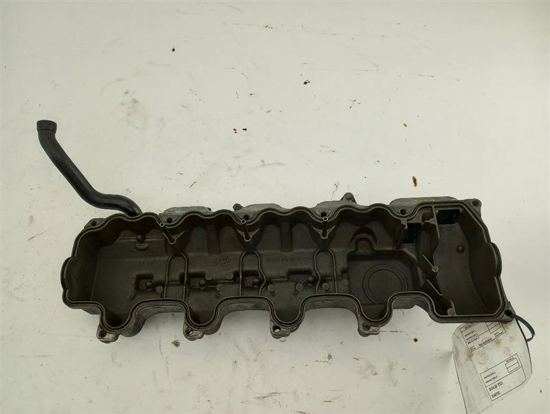 Mercedes SL500 Left Engine Valve Cover