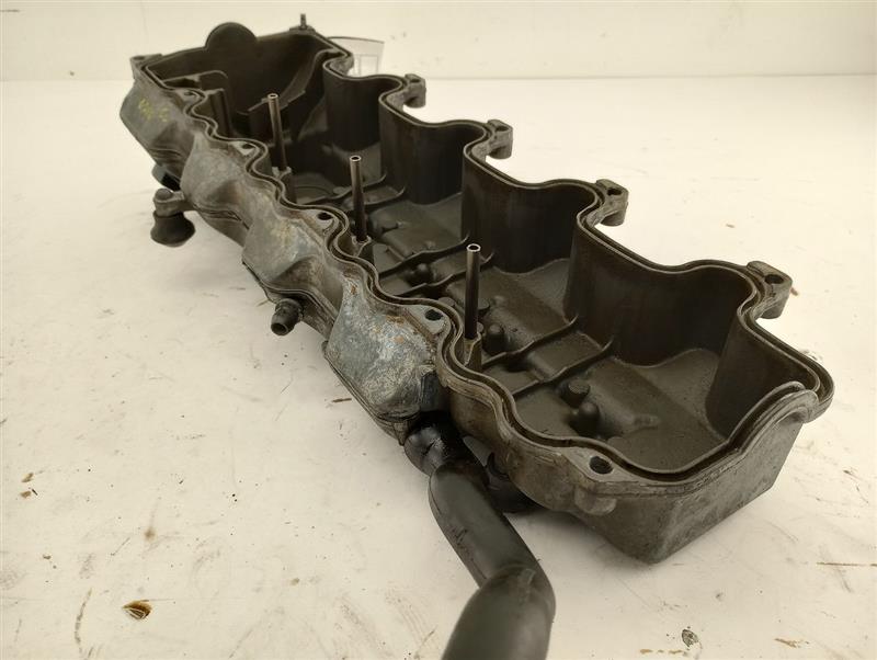 Mercedes SL500 Left Engine Valve Cover