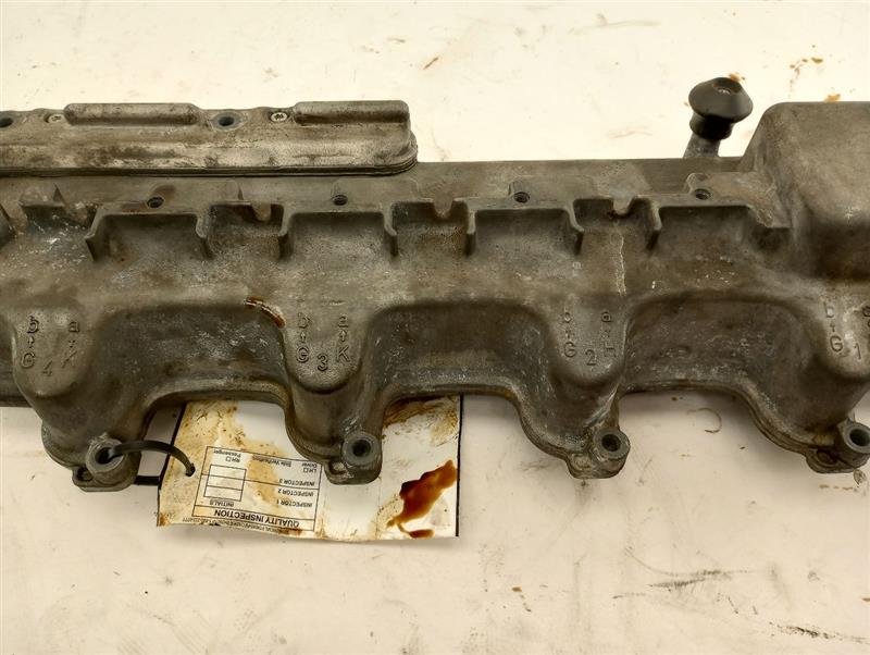 Mercedes SL500 Right Engine Valve Cover