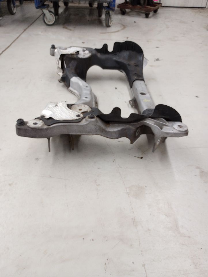 Mercedes SL500 Front Subframe