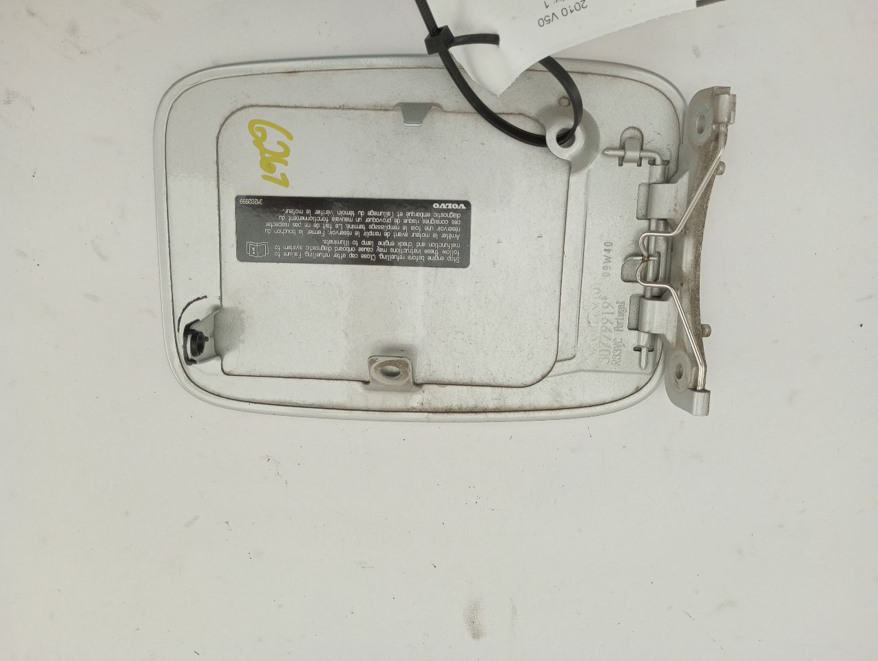 Volvo V50 Fuel Filler Door