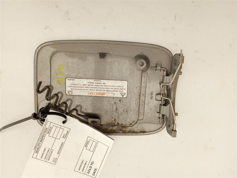 Volvo V50 Fuel Filler Door