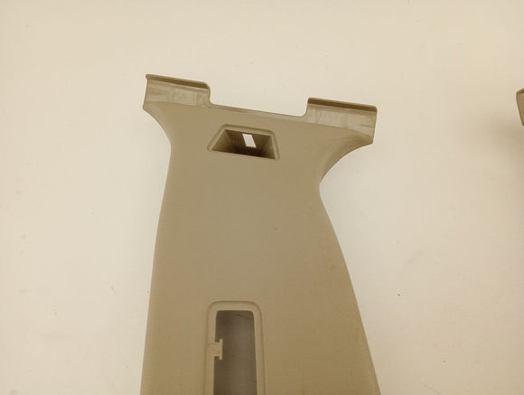 Volvo V50 Pair Of Upper Center Pillars