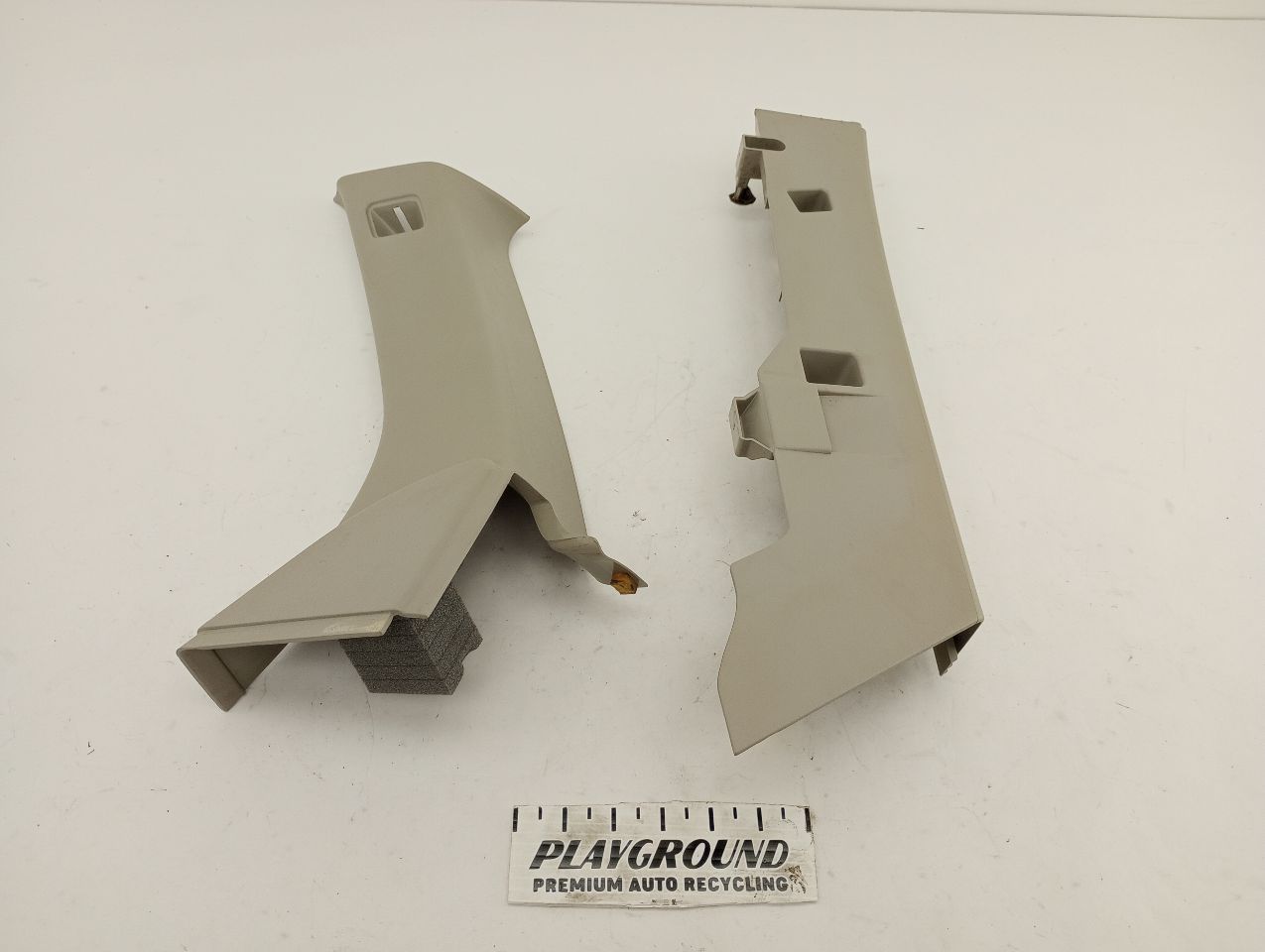 Volvo V50 Pair Of Lower C Pillar Trim