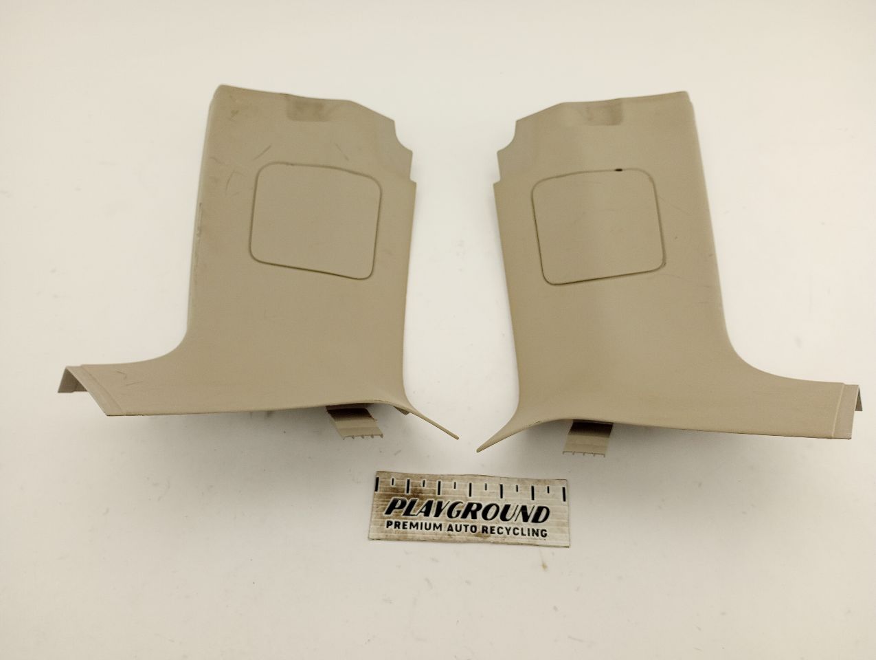 Volvo V50 Pair Of D Pillar Trim