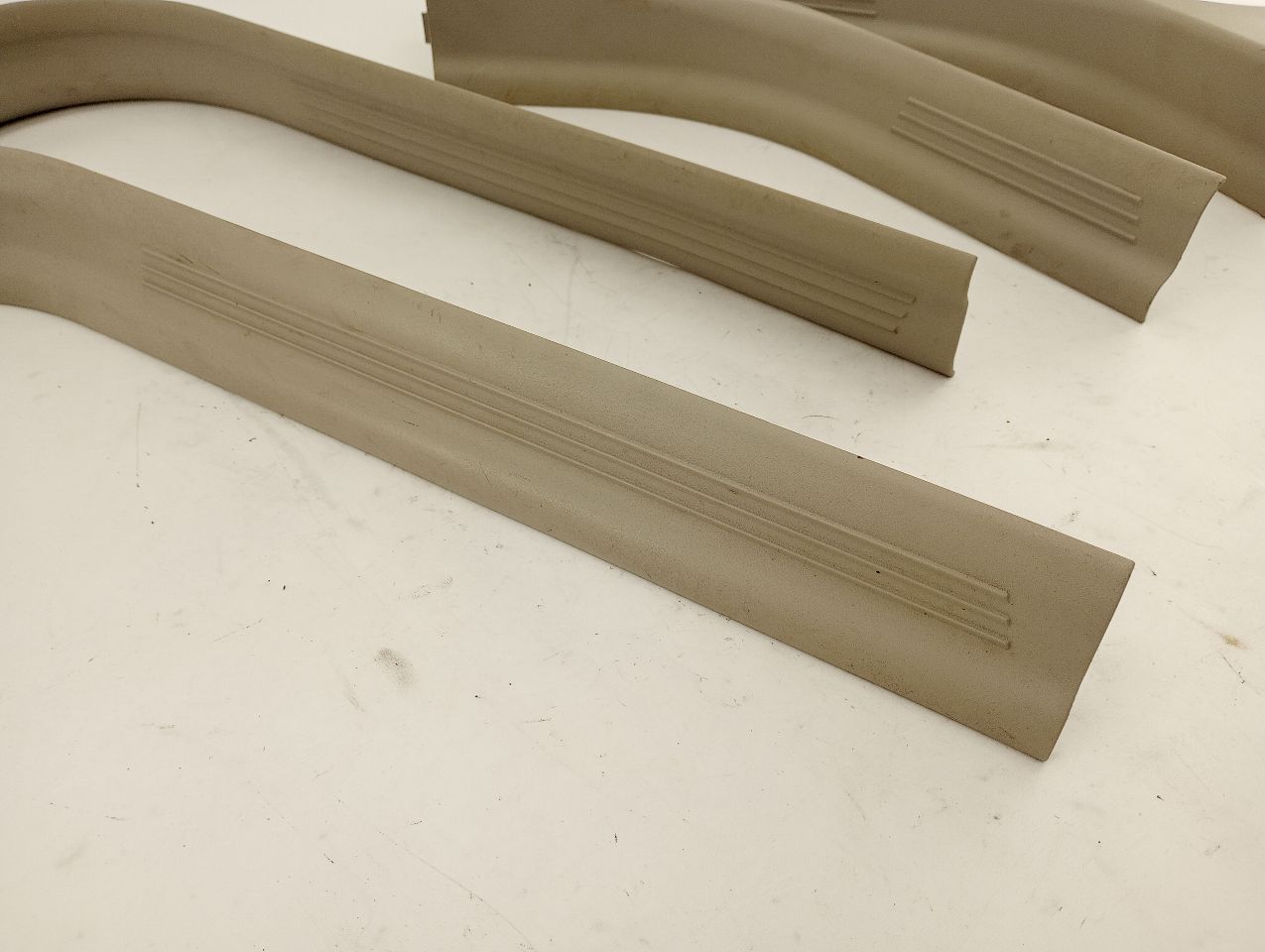 Volvo V50 Set Of Door Sill Trim