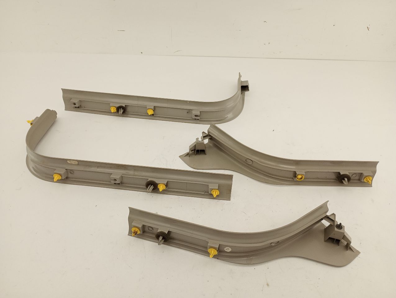 Volvo V50 Set Of Door Sill Trim