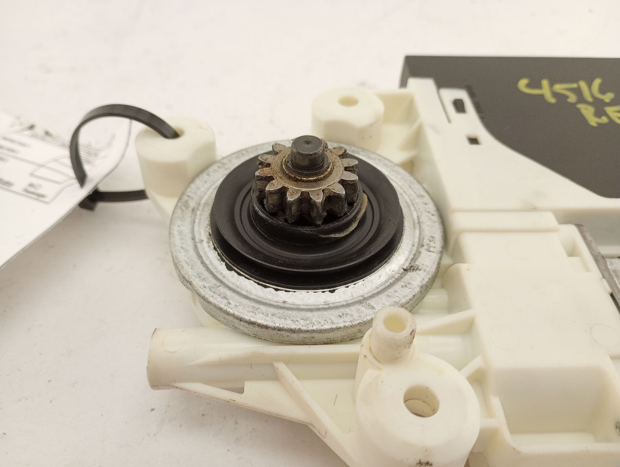 Volvo V50 Front Right Door Window Motor