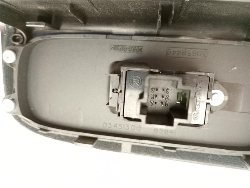 Volvo V50 Front Right Door Window Switch