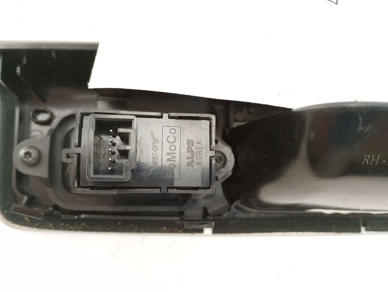 Volvo V50 Rear Right Door Window Switch