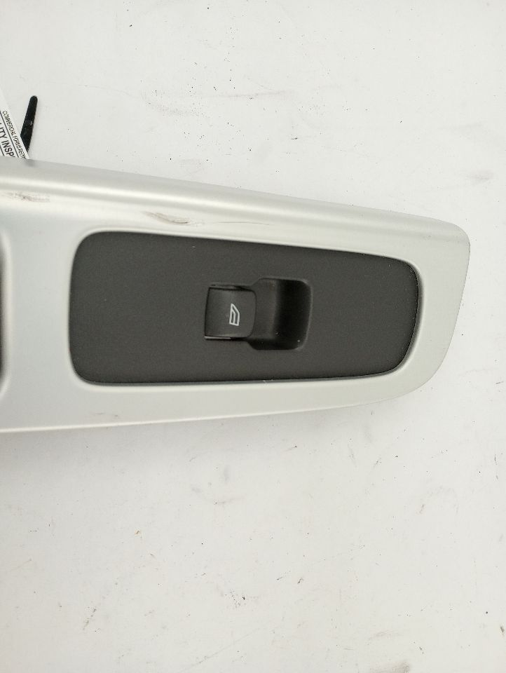 Volvo V50 Front Right Door Window Switch - 0