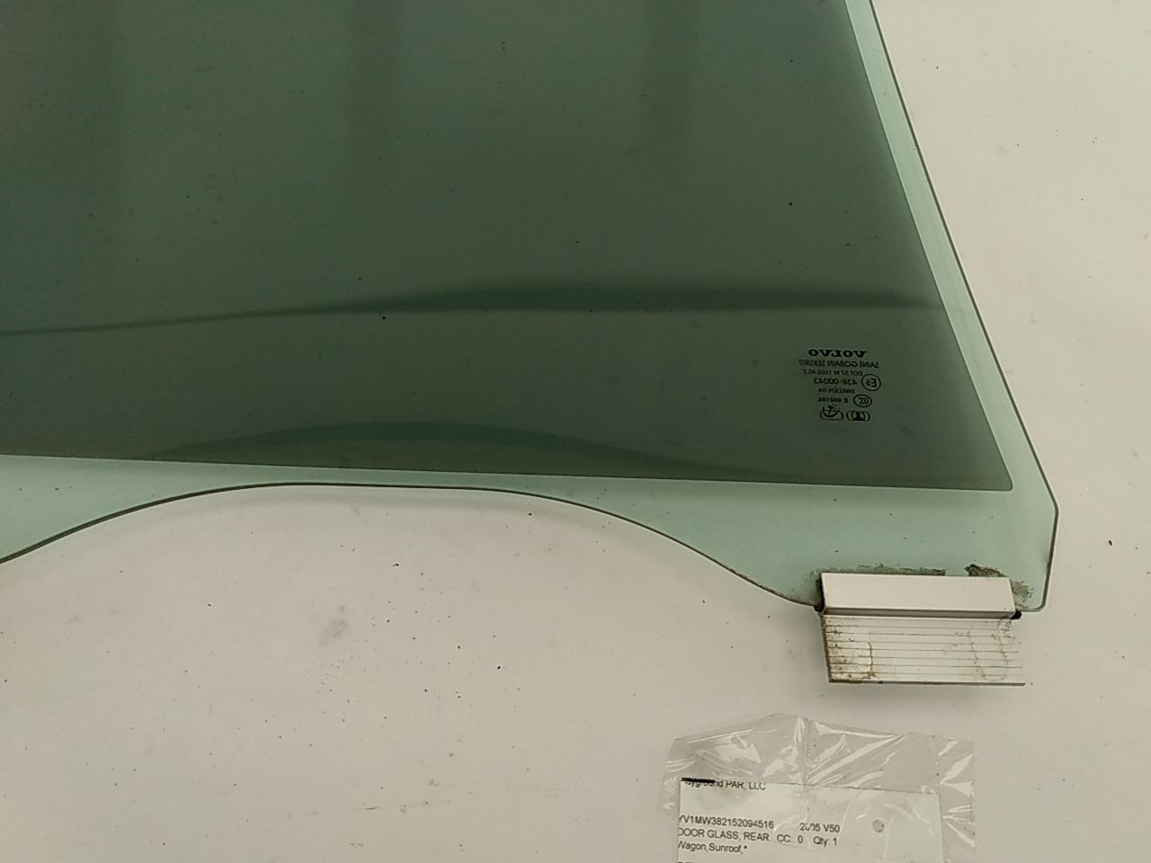 Volvo V50 Rear Left Door Glass