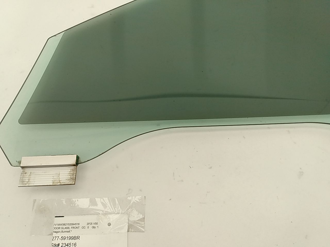 Volvo V50 Front Right Door Glass