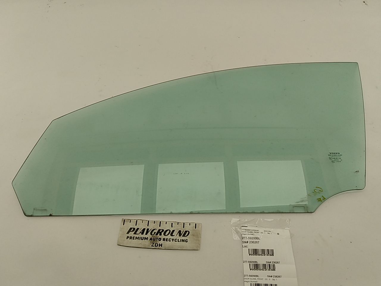 Volvo V50 Front Left Door Glass