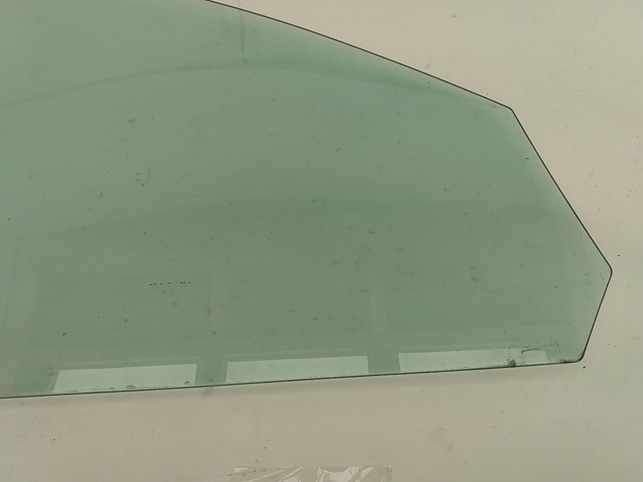 Volvo V50 Front Left Door Glass