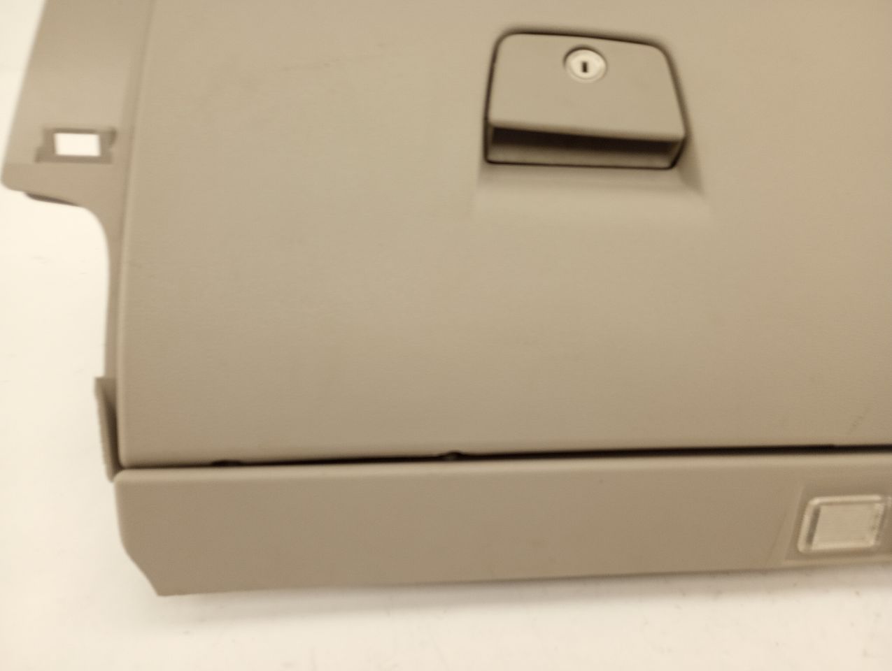 Volvo V50 Glove Box