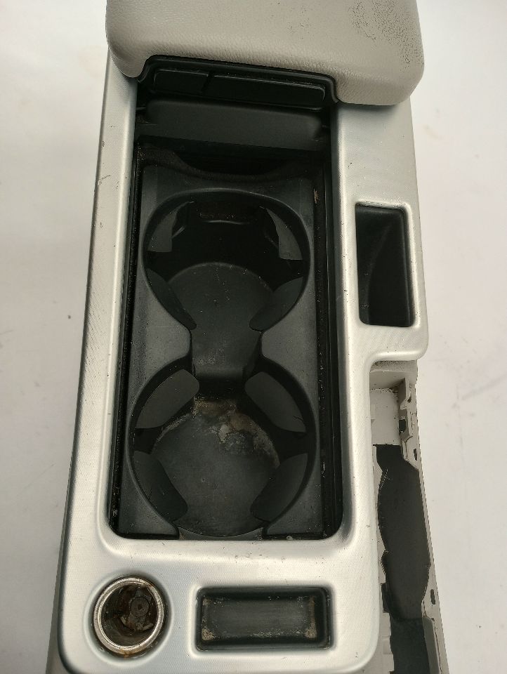 Volvo V50 Front Center Console