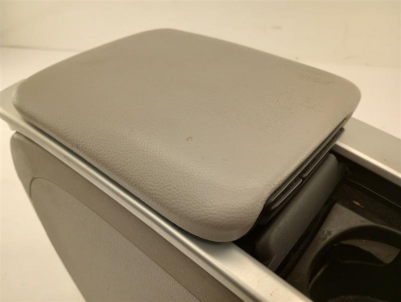 Volvo V50 Front Center Console