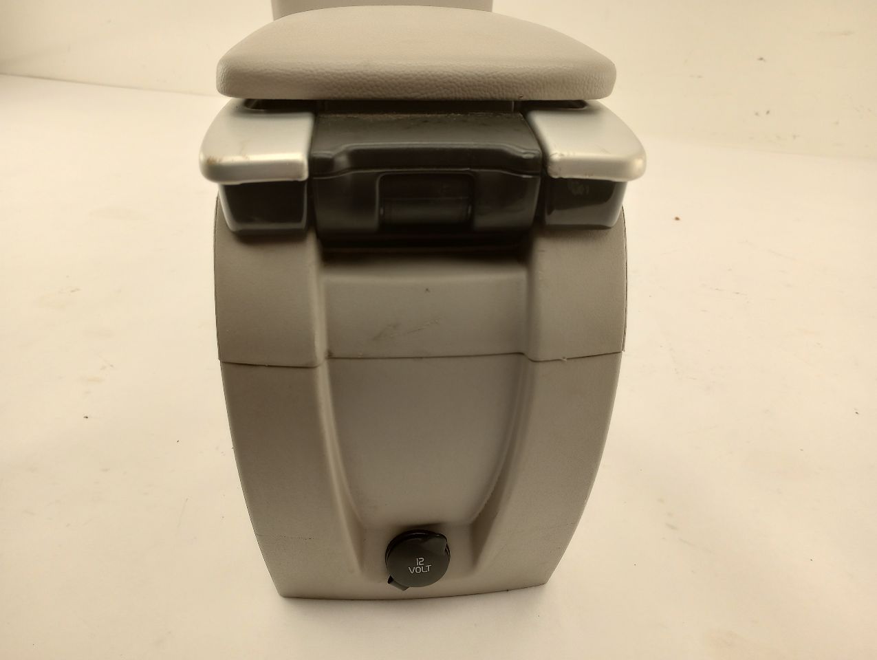 Volvo V50 Front Center Console