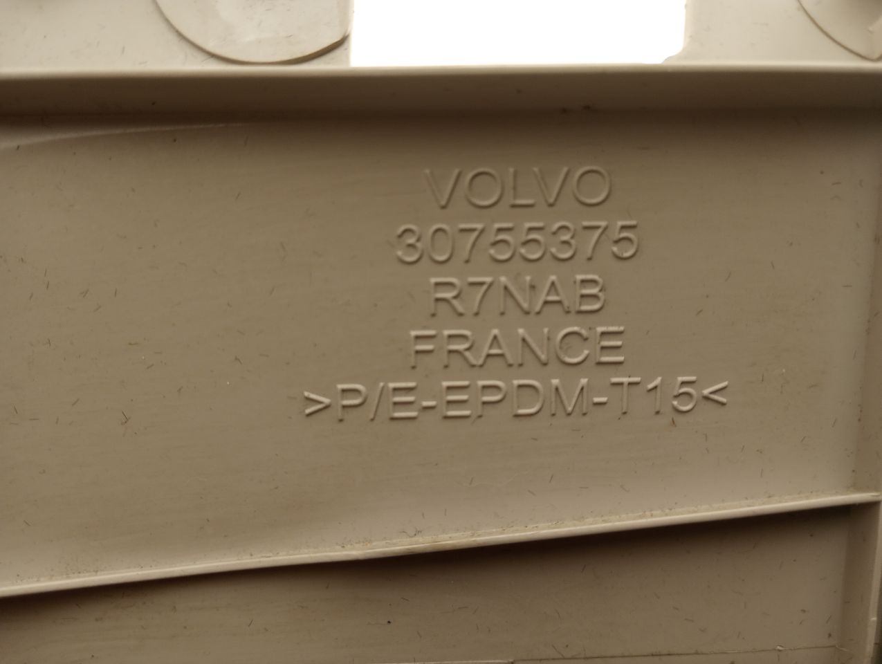 Volvo V50 Front Center Console