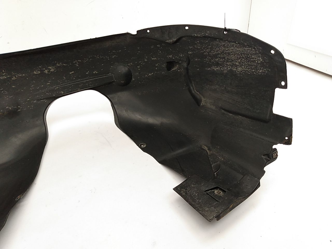 Volvo V50 Front Right Fender Liner