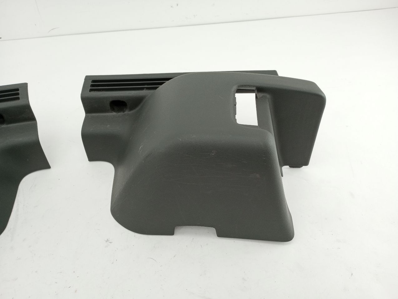 Volvo V50 Pair Of Trunk Side Trim