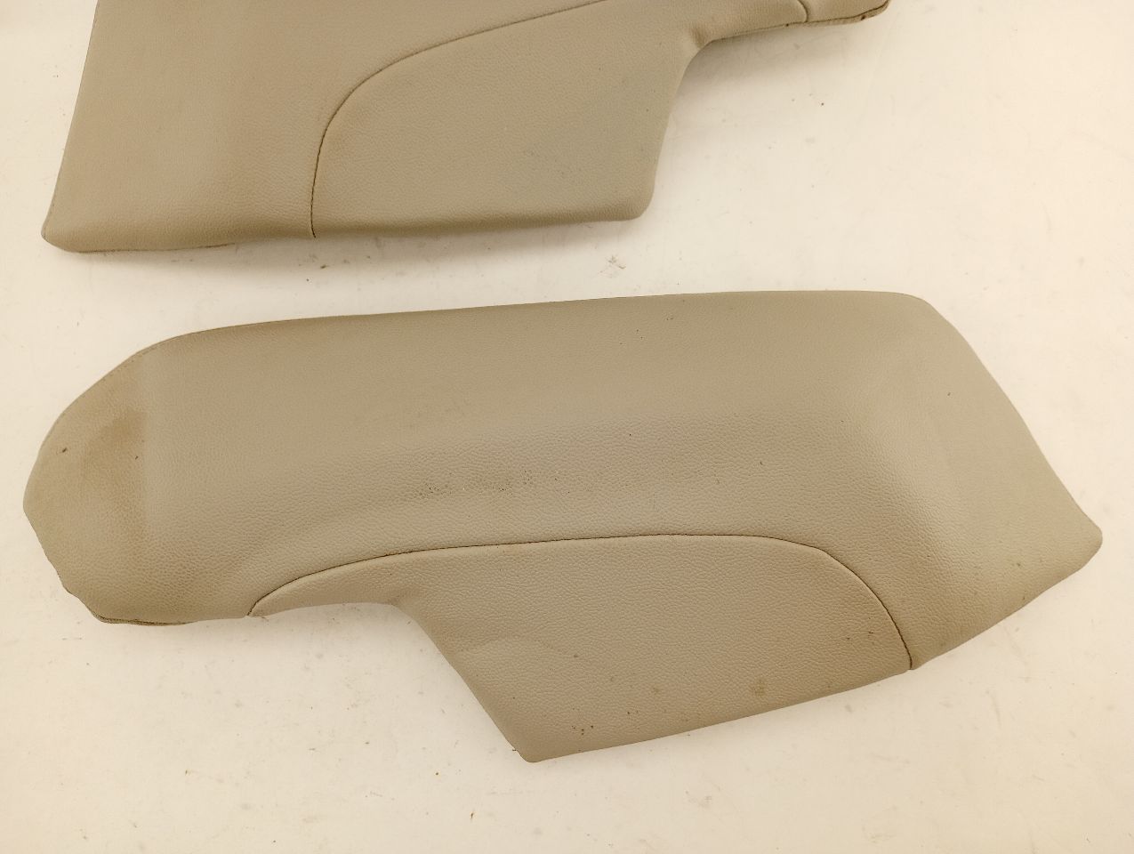 Volvo V50 Pair Of Rear Seat Side Pads