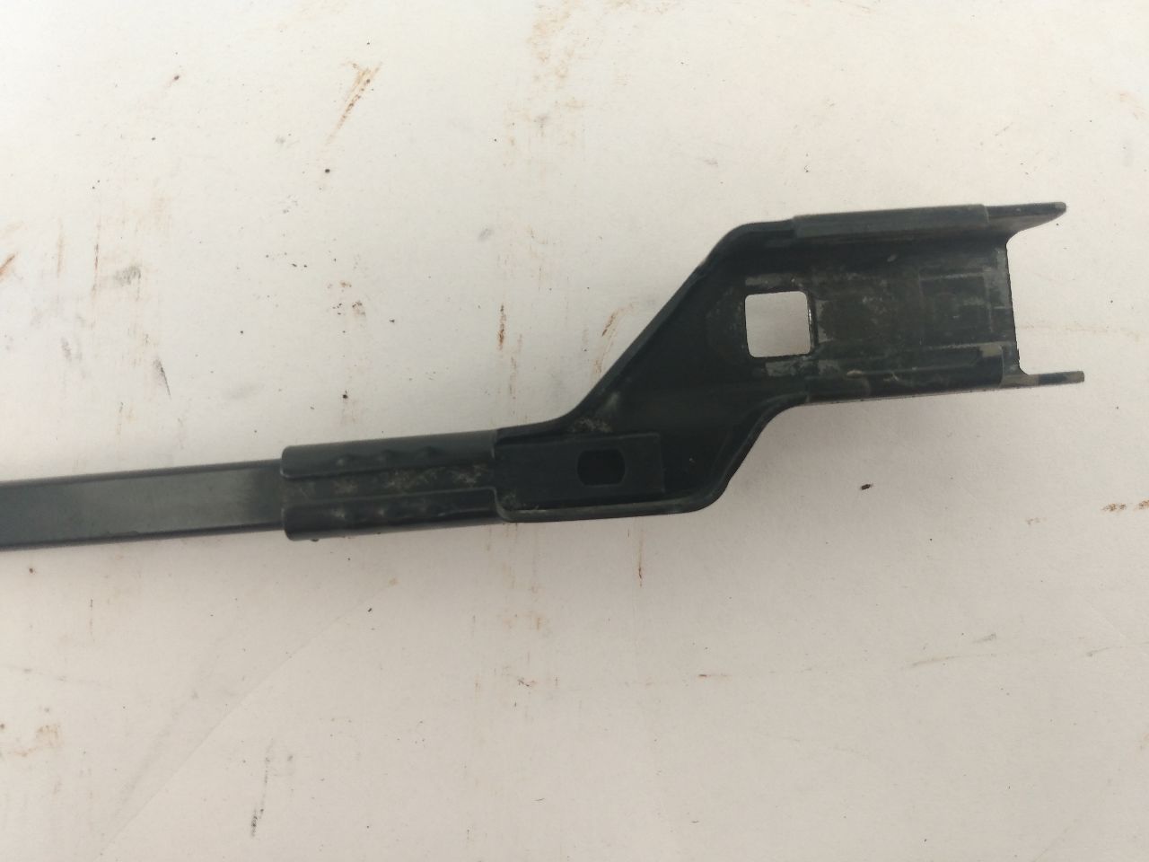 Volvo V50 Front Windshield Wiper Arms