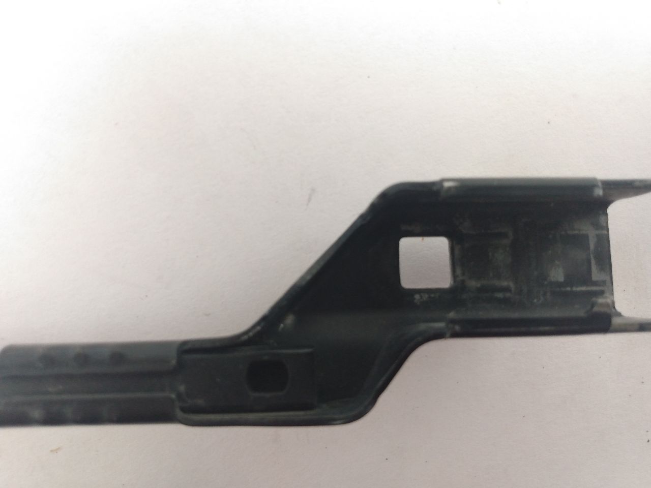 Volvo V50 Front Windshield Wiper Arms