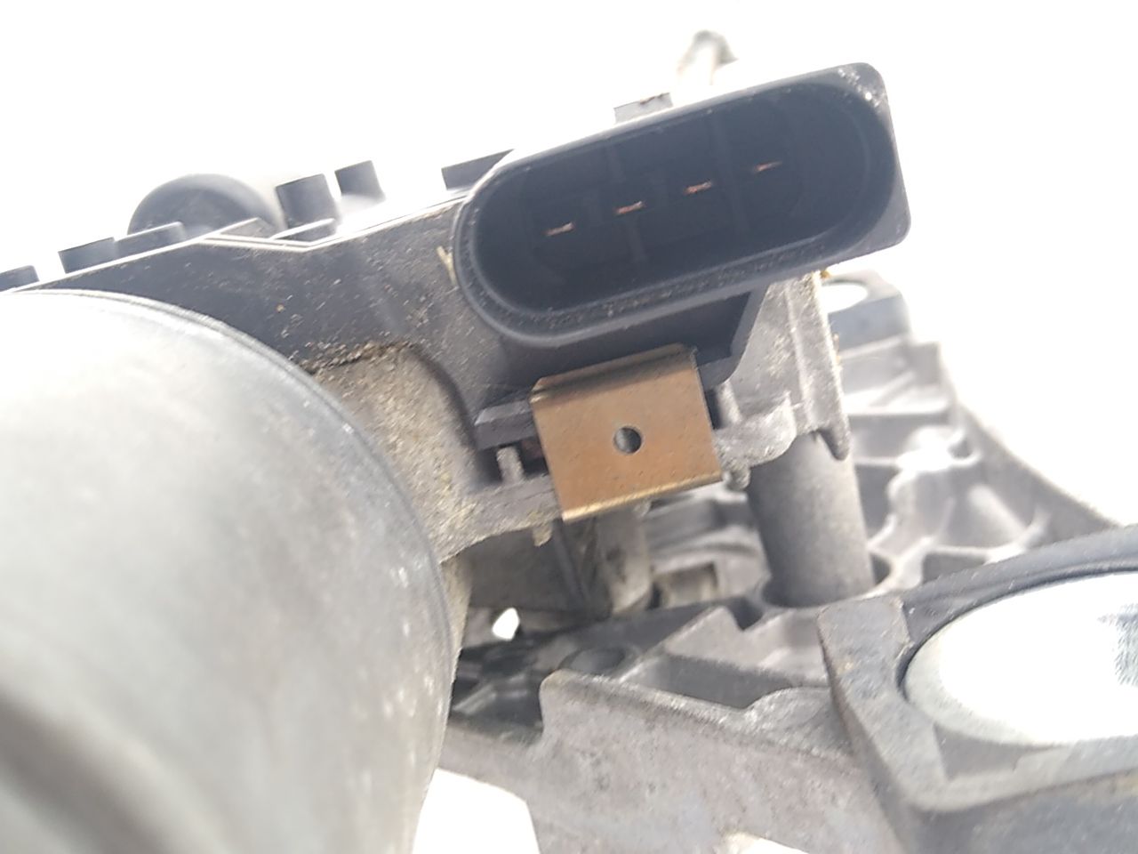 Volvo V50 Windshield Wiper Transmission And Motor