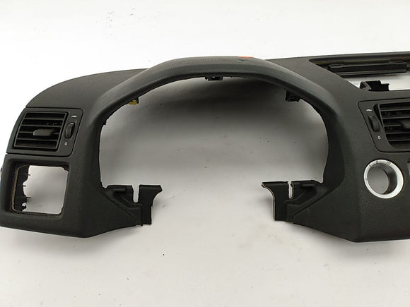 Volvo V50 Dash Panel