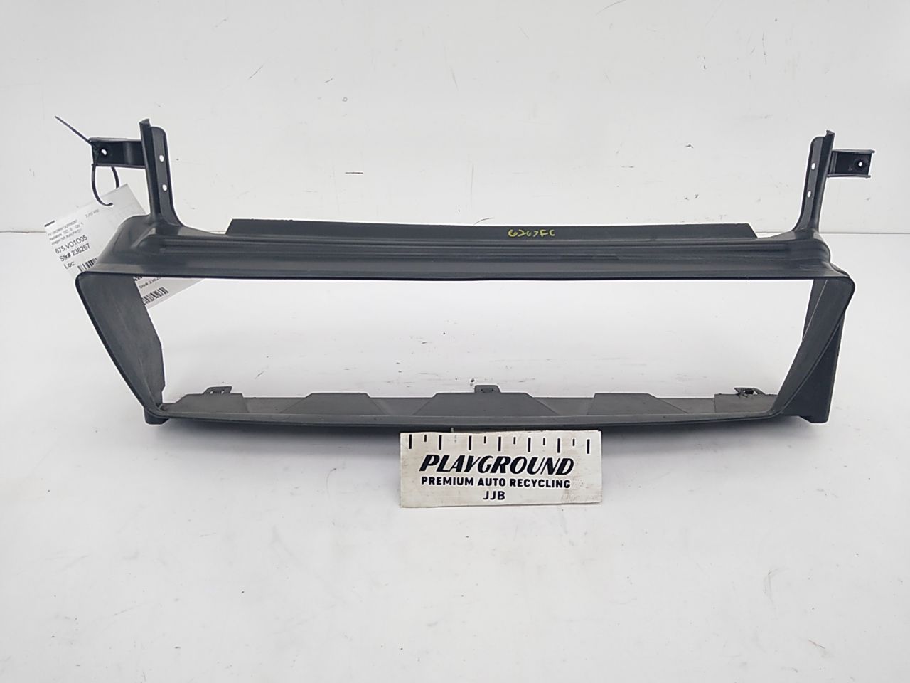 Volvo V50 Radiator Support Air Duct