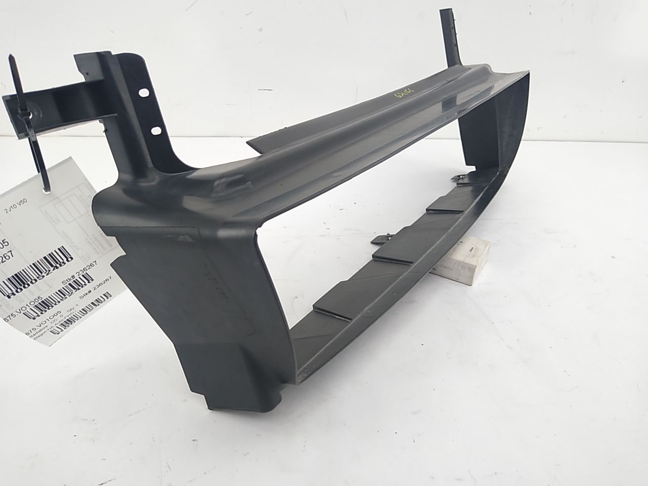 Volvo V50 Radiator Support Air Duct - 0