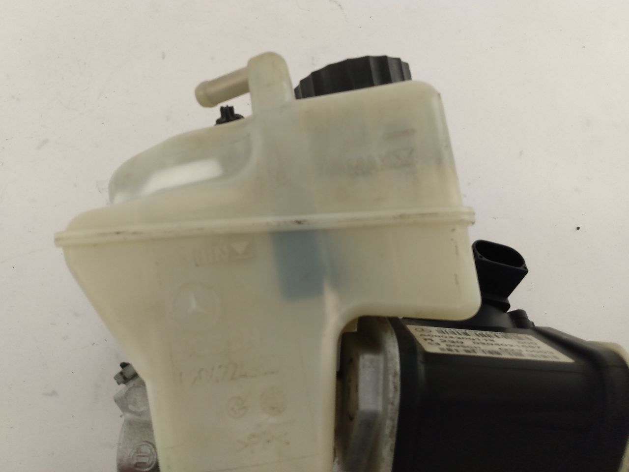 Mercedes SL550 Brake Master Cylinder