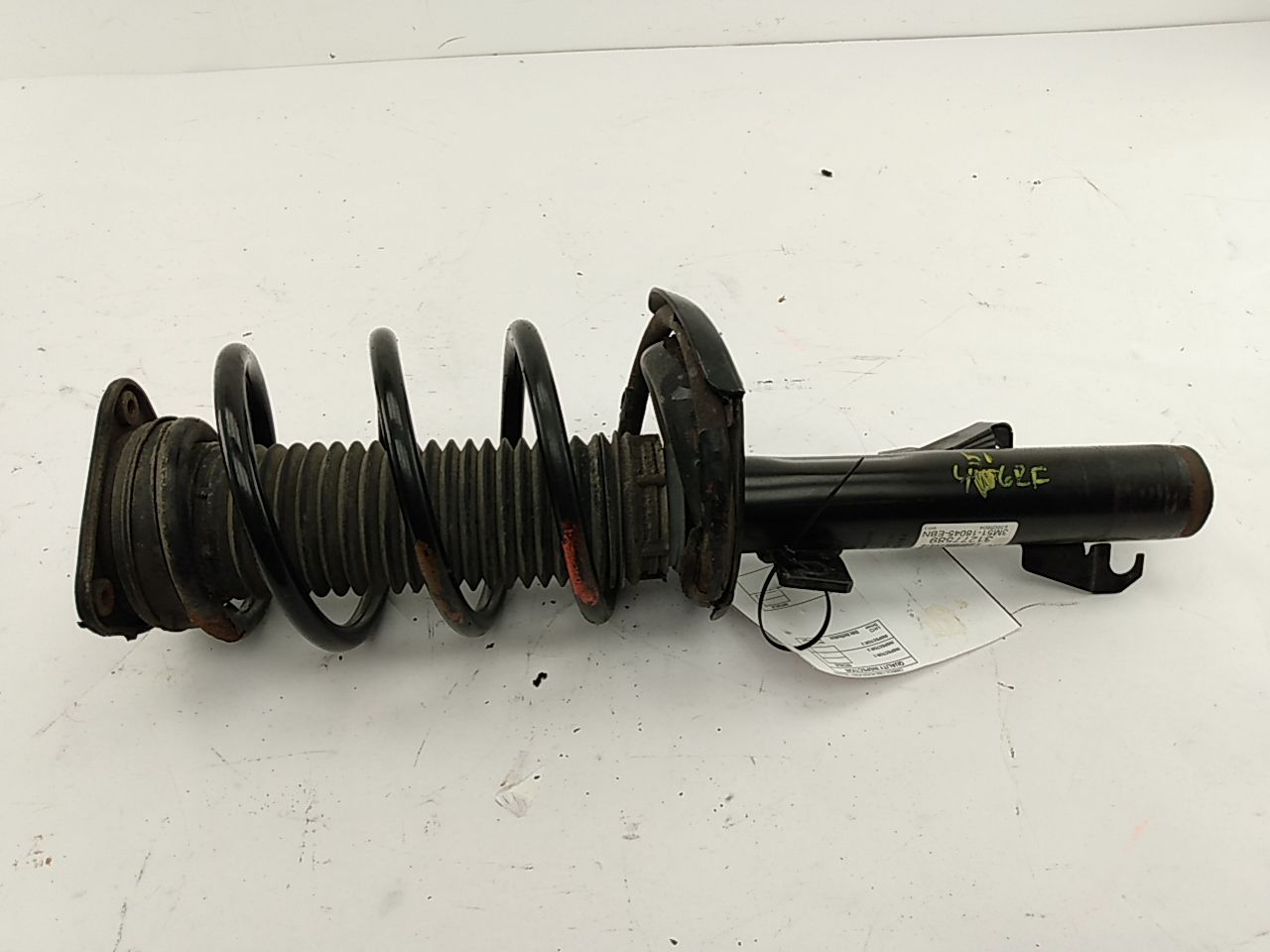 Volvo V50 Front Right Strut Assembly