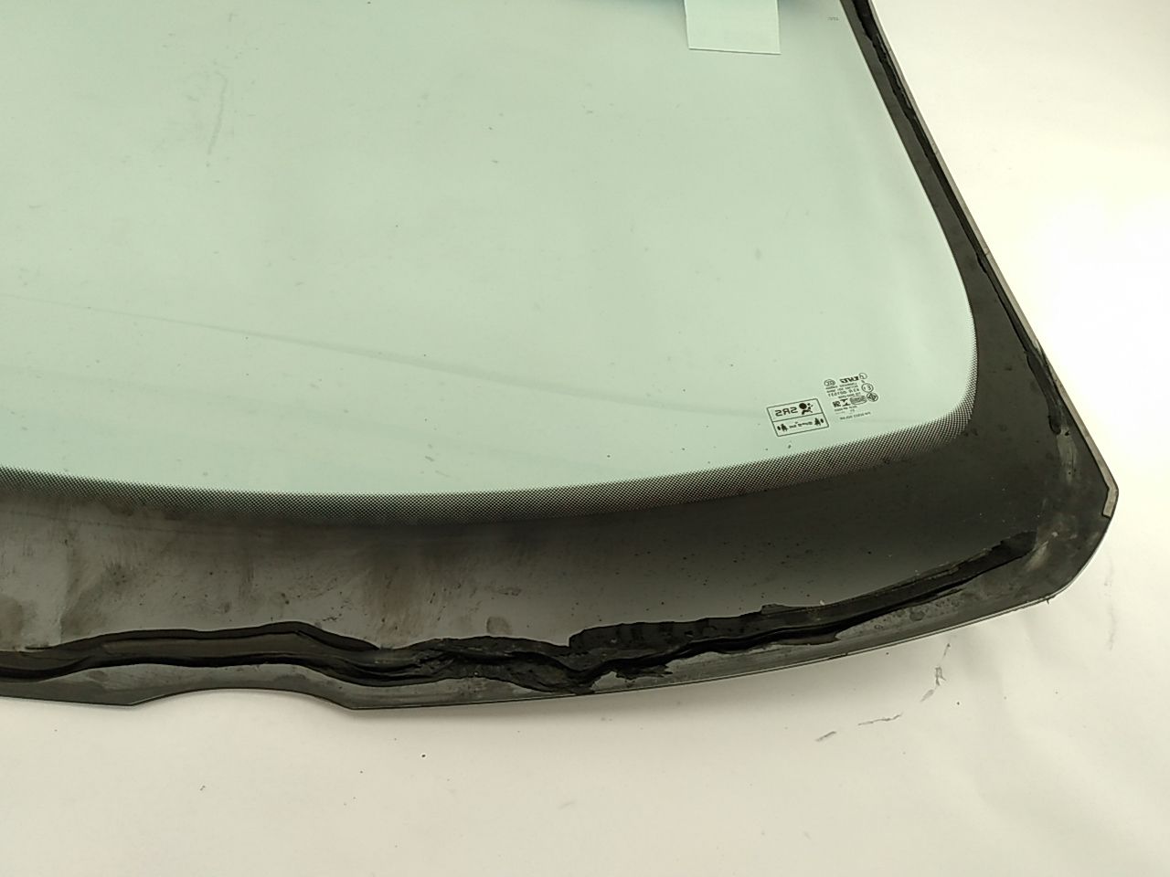 Volvo V50 Front Windshield