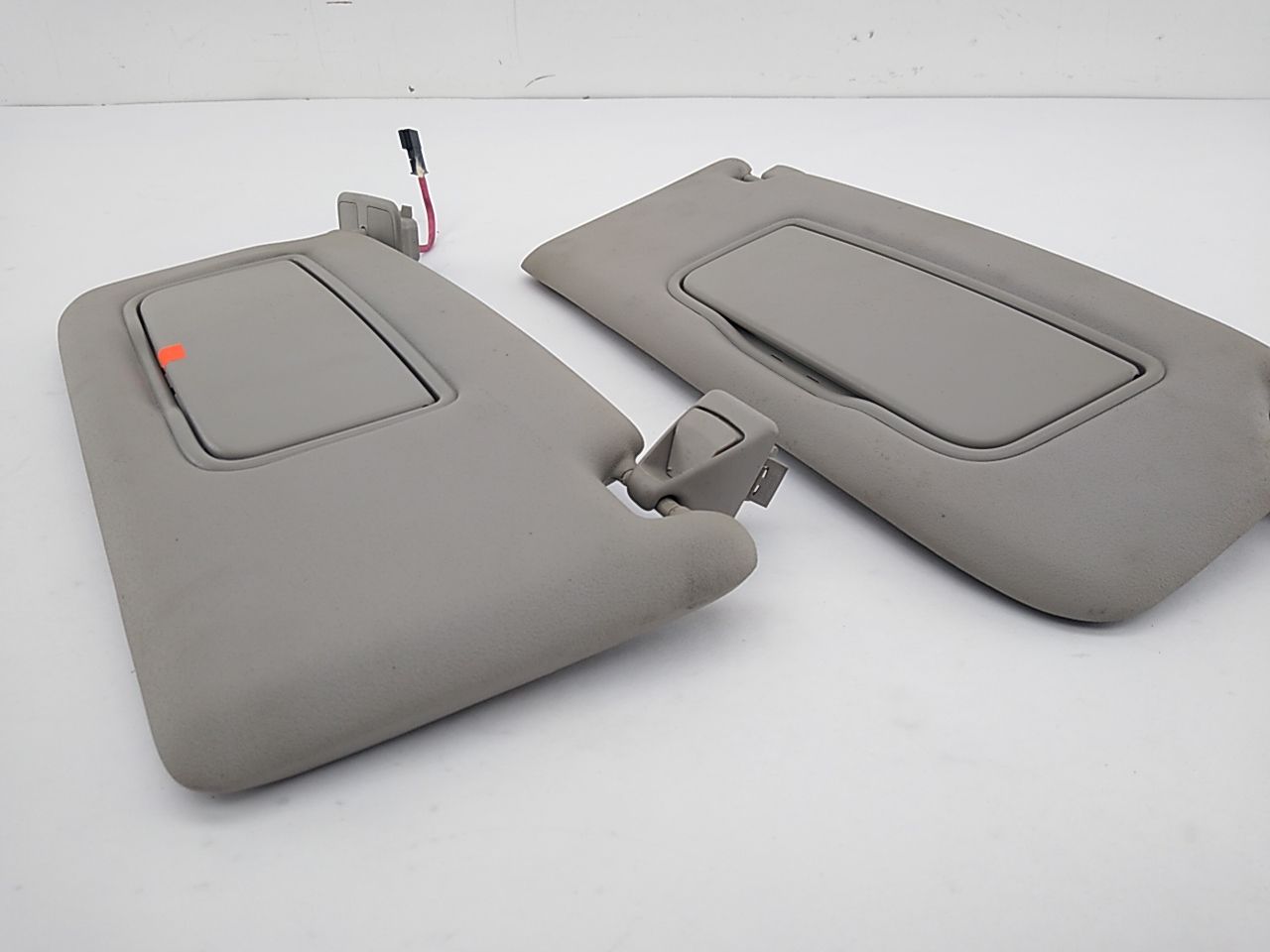 Volvo V50 Pair Of Sun Visors