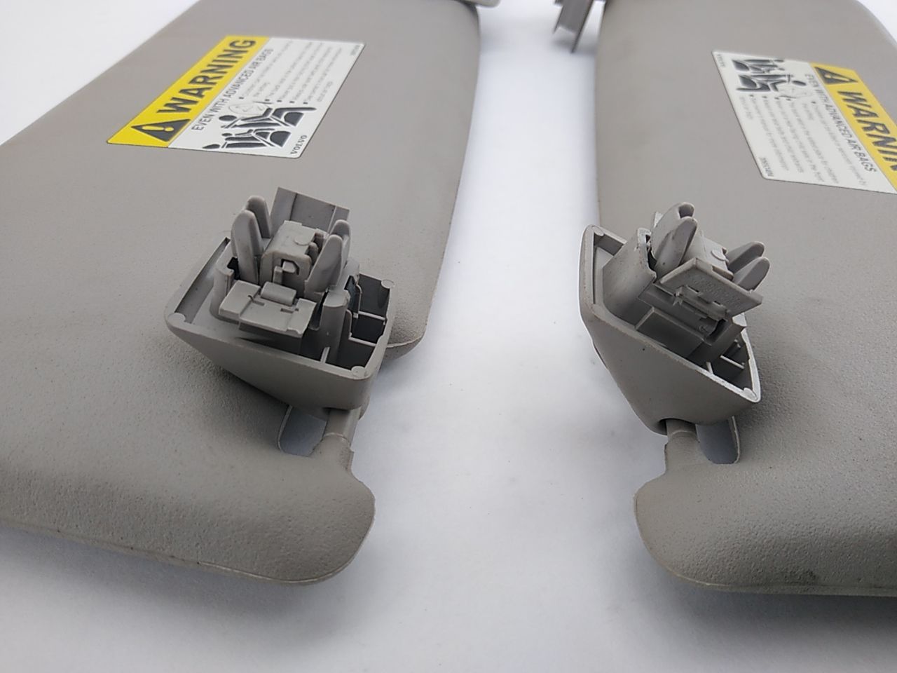 Volvo V50 Pair Of Sun Visors