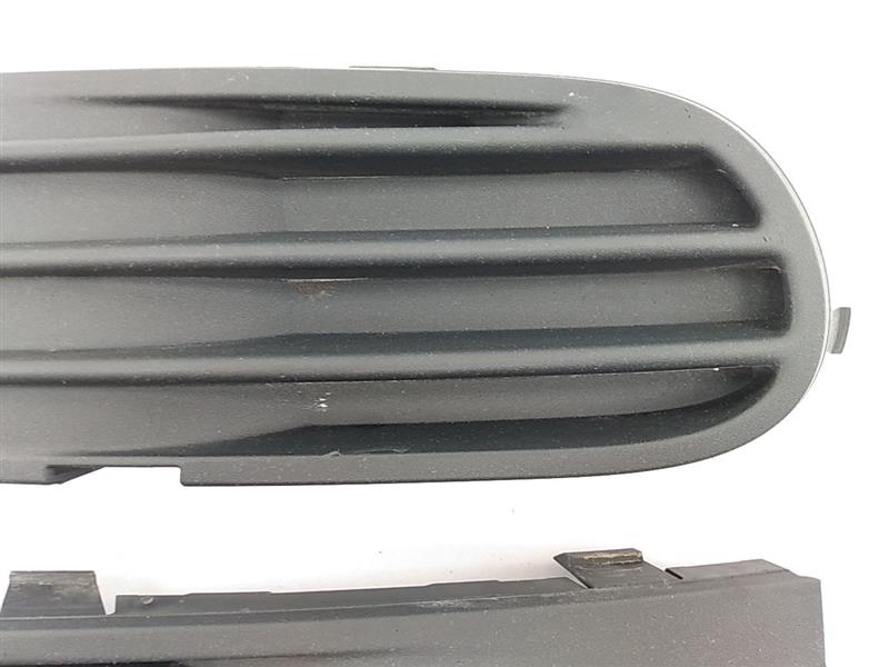 Volvo V50 Front Bumper Corner Trim