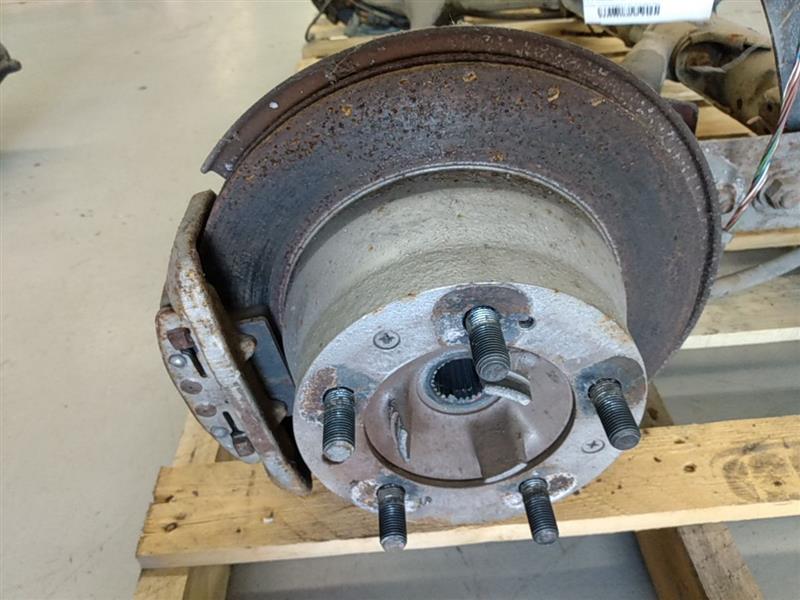 Porsche 944 Rear Axle Assembly | Playground PAR