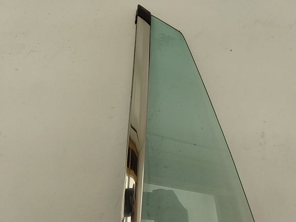 Fiat X1 9 Front Right Vent Glass
