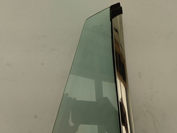 Fiat X1 9 Front Right Vent Glass